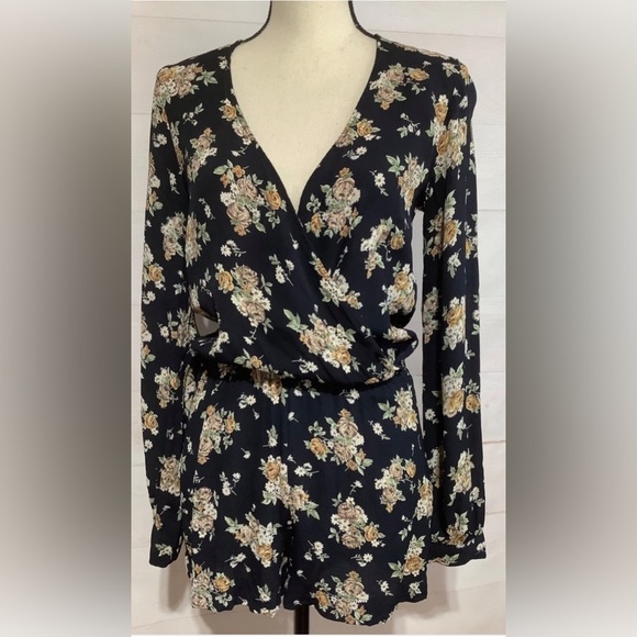Blue Life Long Sleeve Floral Romper - Size XS - Picture 1 of 3